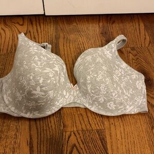 Cacique Lightly Lined T-Shirt Bra Size 40DDD